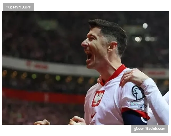 波兰主帅质疑莱万伤情 若真肌肉拉伤不可能继续比赛